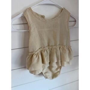 BAILEY'S BLOSSOMS Baby Girl Romper Bodysuit 9-12M Beige Tan Tiered‎ Sleeveless
